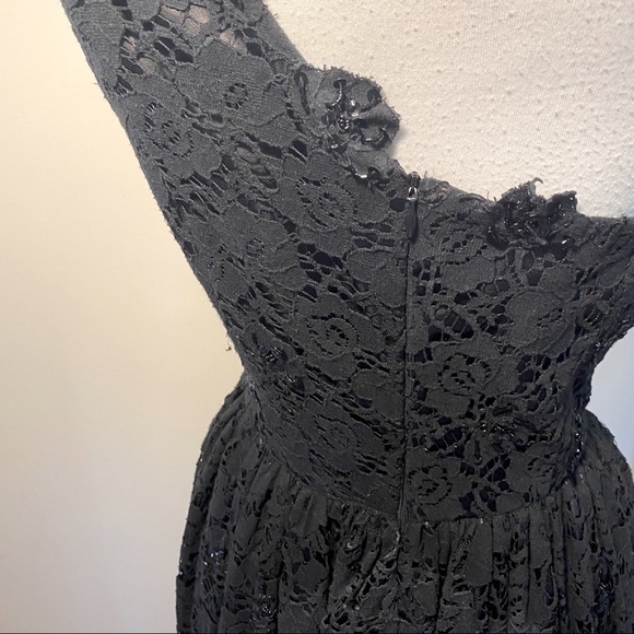 One shoulder party dress - Picture 5 of 9